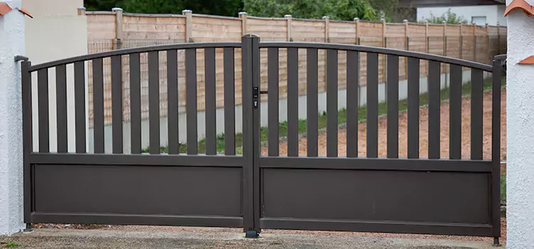 Advanced Gate Solutions in Palm River-Clair Mel, FL