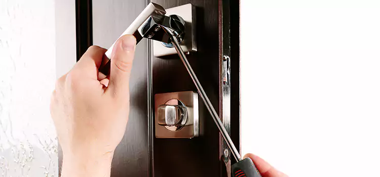 Door Lock Replacement Service Palm River-Clair Mel
