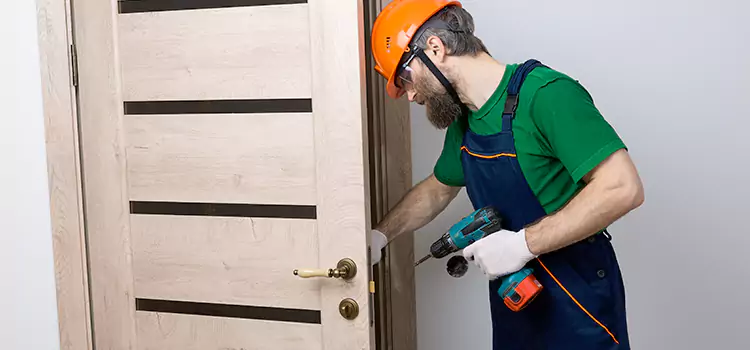 Replace Internal Door Handle with Lock Palm River-Clair Mel