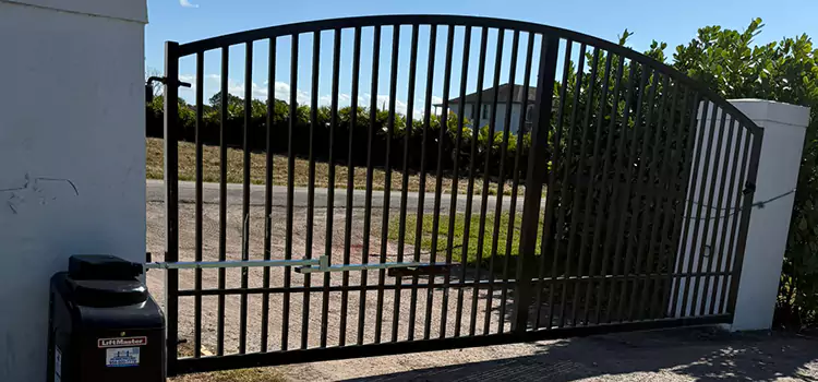 Driveway Fence Repair Palm River-Clair Mel
